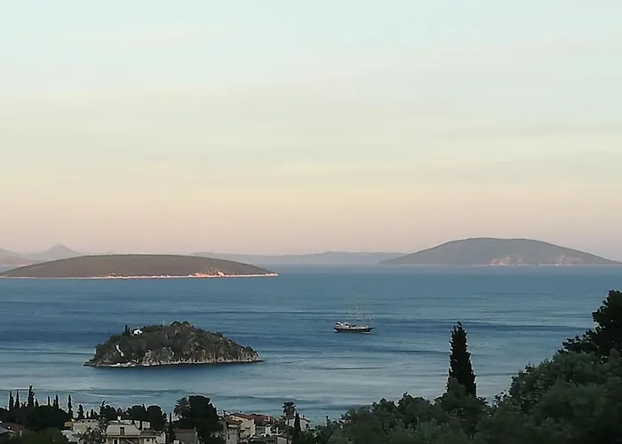 Stone House In Olive Grove בית נופש