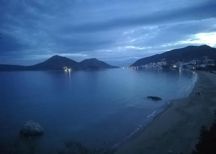 בית נופש Stone House In Olive Grove