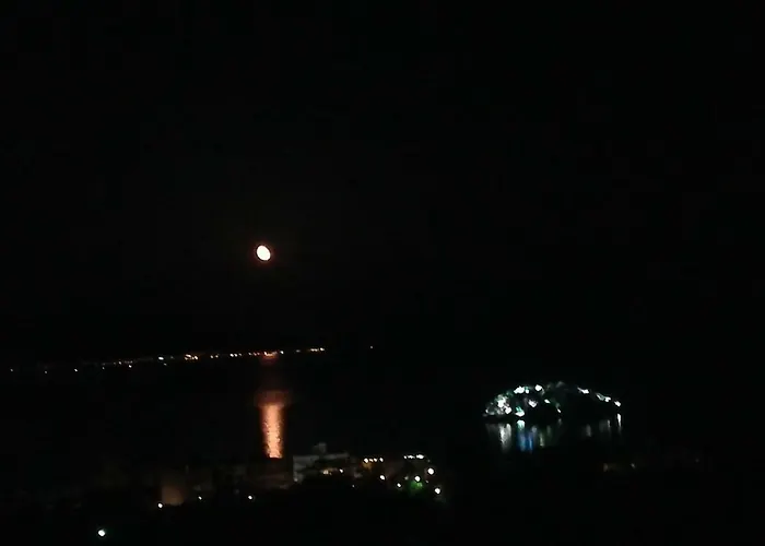 펜션 Stone House In Olive Grove *