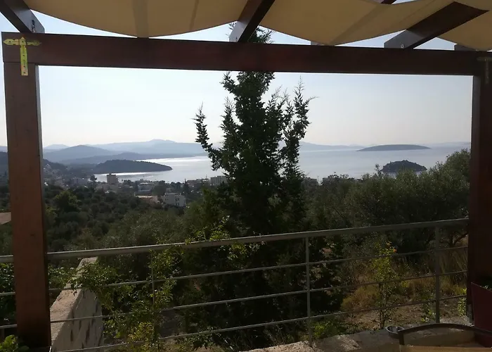 בית נופש Stone House In Olive Grove