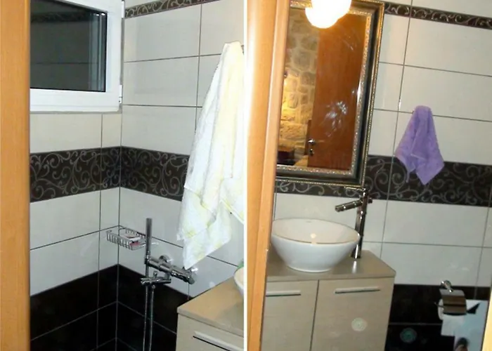 Stone House In Olive Grove Casa de Férias Tolón